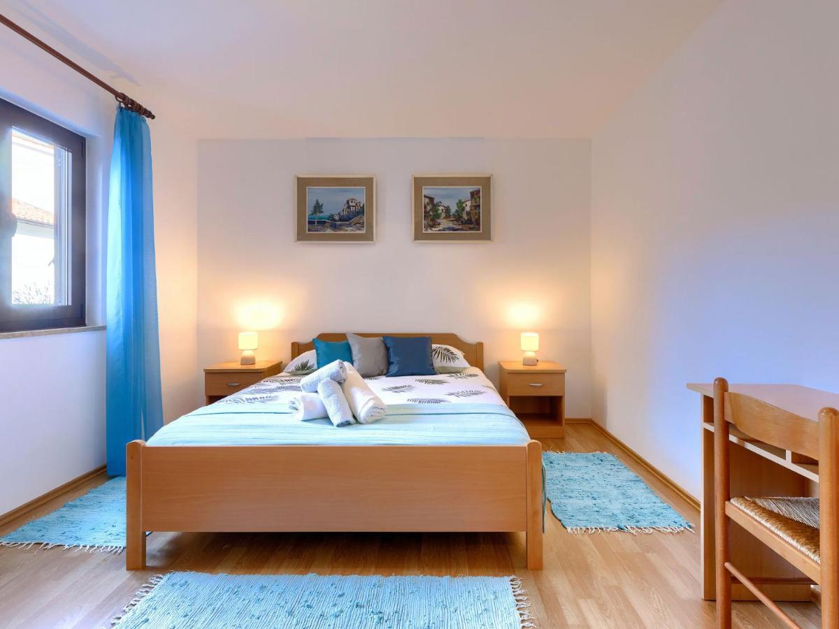 Apartment Zrinka-2 By Interhome بوريتش المظهر الخارجي الصورة