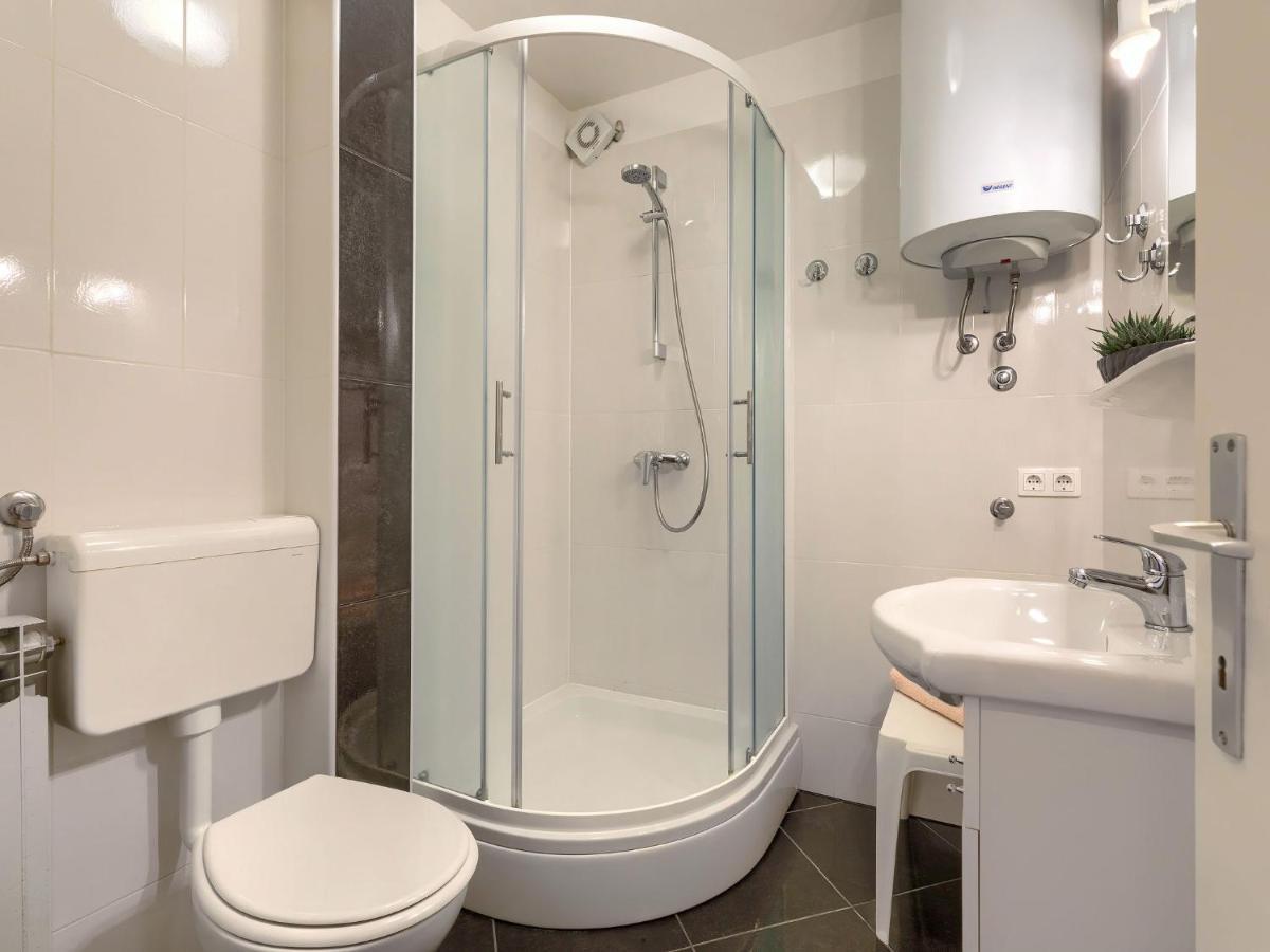 Apartment Zrinka-2 By Interhome بوريتش المظهر الخارجي الصورة